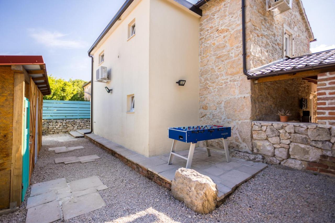 Villa Hrustika - Heated Pool, Jacuzzi & Sauna Gabonjin Eksteriør billede