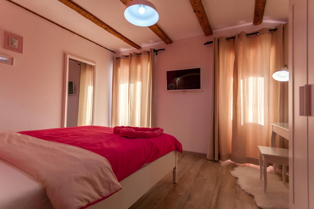 Villa Hrustika - Heated Pool, Jacuzzi & Sauna Gabonjin Eksteriør billede