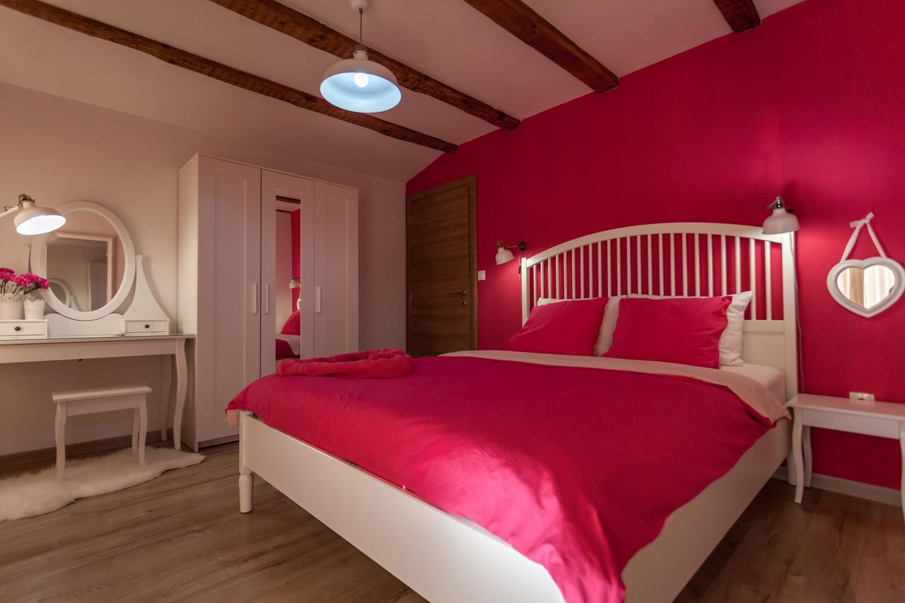 Villa Hrustika - Heated Pool, Jacuzzi & Sauna Gabonjin Eksteriør billede